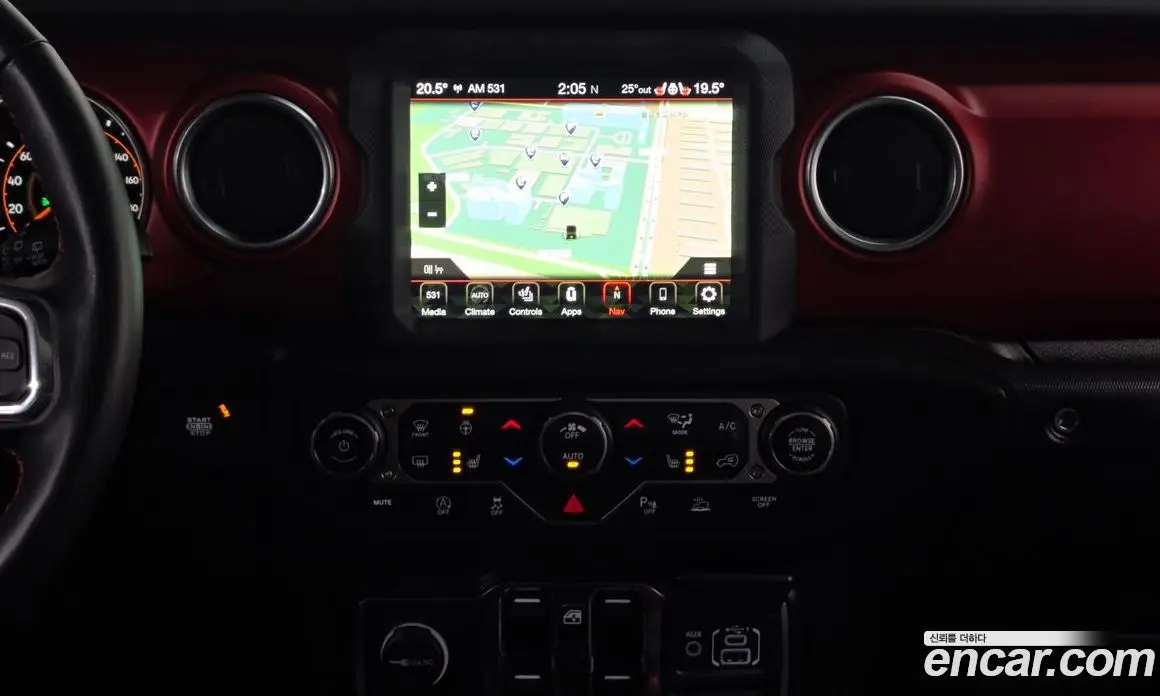 Jeep Wrangler 2023 2.0 автомат (гидро), фото 14