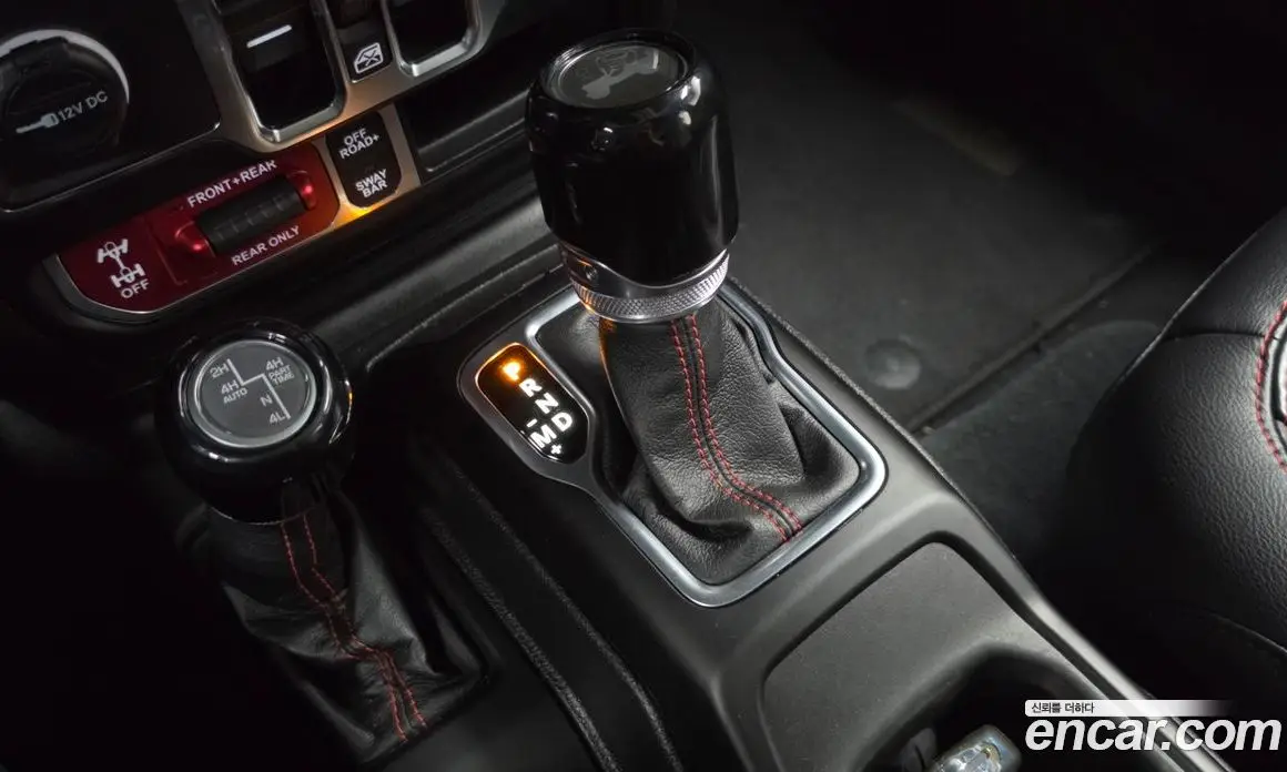 Jeep Wrangler 2023 2.0 автомат (гидро), фото 9