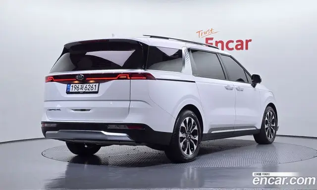 Kia Carnival 2021 2.2 автомат (гидро), миниатюра 2