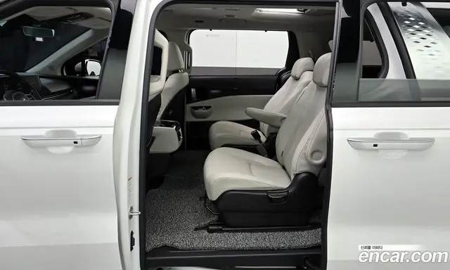 Kia Carnival 2021 2.2 автомат (гидро), миниатюра 12