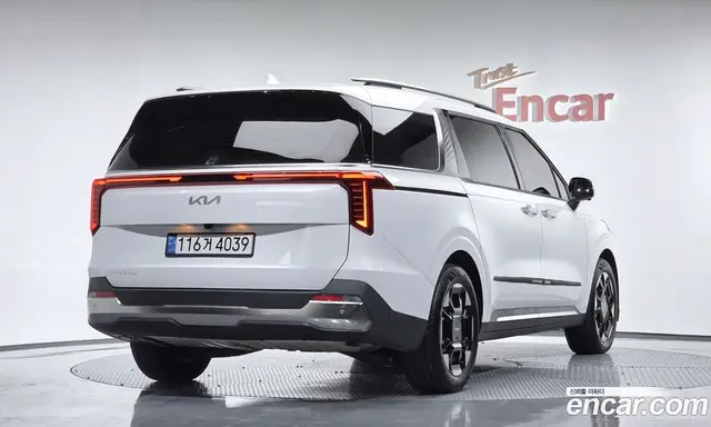 Kia Carnival, 2024, 20 505 км