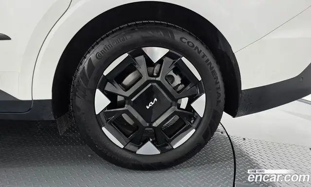 Kia Carnival 2024 2.2 автомат (гидро), миниатюра 6