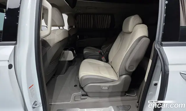 Kia Carnival 2024 1.6 автомат (гидро), миниатюра 12