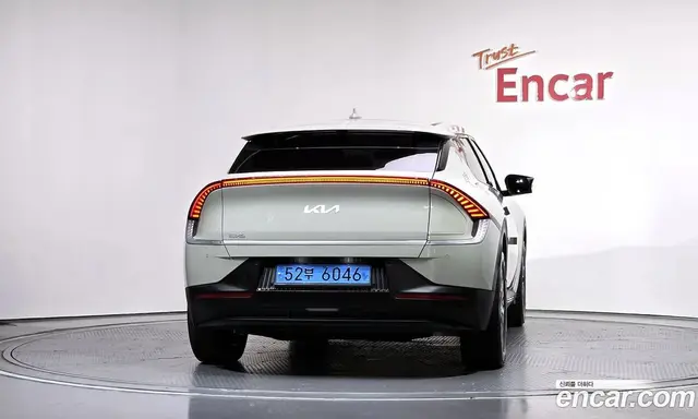 Kia EV6 2022 0.1 автомат (гидро), миниатюра 3