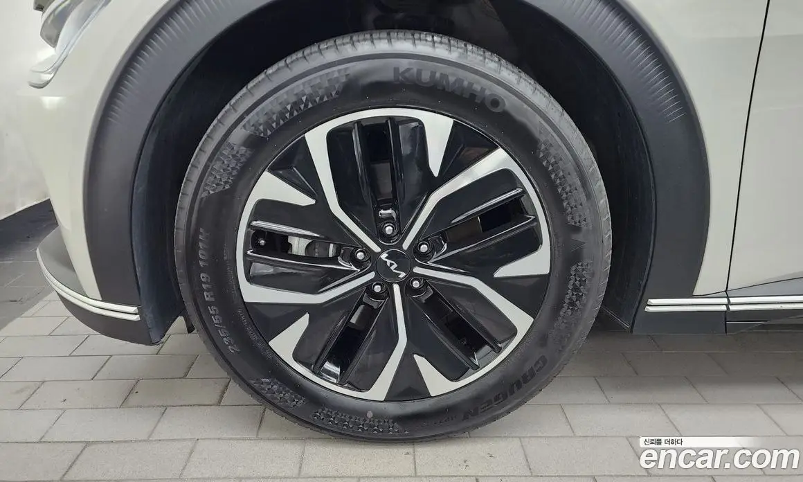 Kia EV6 2022 0.1 автомат (гидро), фото 4