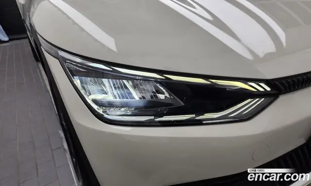 Kia EV6 2022 0.1 автомат (гидро), миниатюра 7
