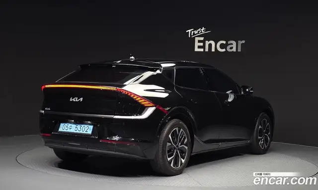 Kia EV6 2023 0.1 автомат (гидро), миниатюра 2