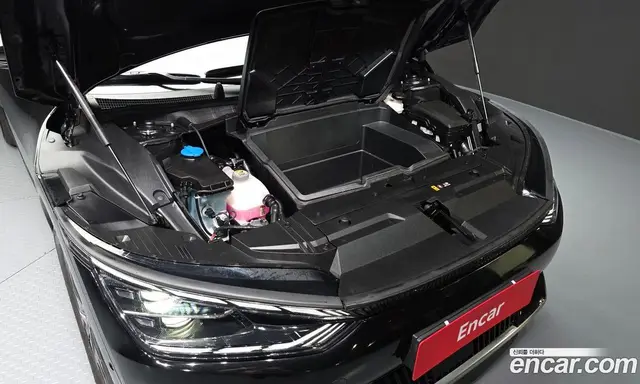 Kia EV6 2023 0.1 автомат (гидро), миниатюра 6