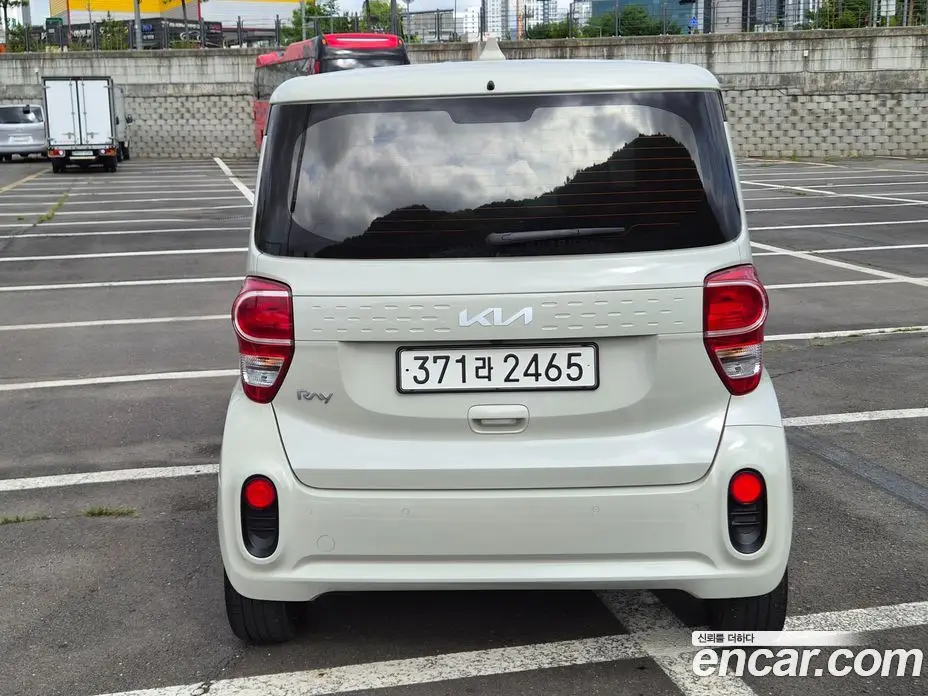 Kia Ray 2022 1.0 автомат (гидро), фото 5