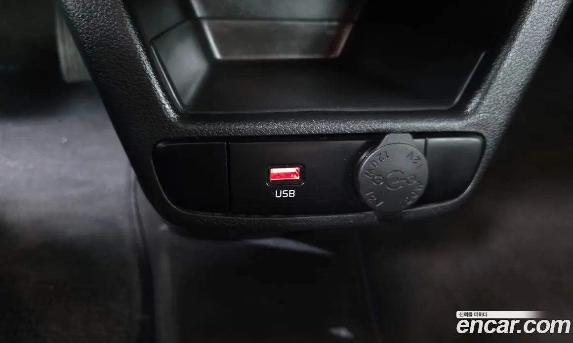 Kia Ray 2022 1.0 автомат (гидро), фото 18