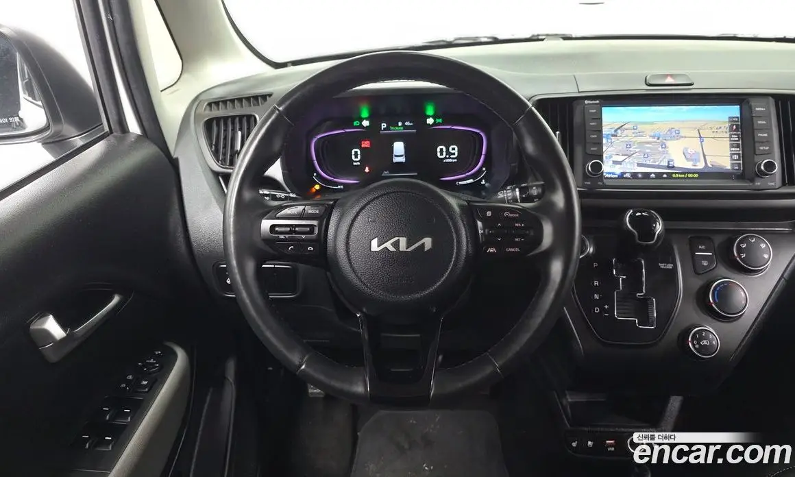 Kia Ray 2023 1.0 автомат (гидро), фото 19