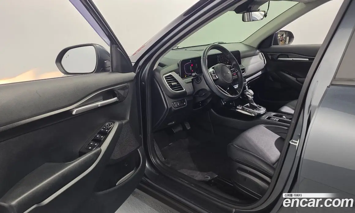 Kia Seltos 2024 2.0 автомат (гидро), фото 13