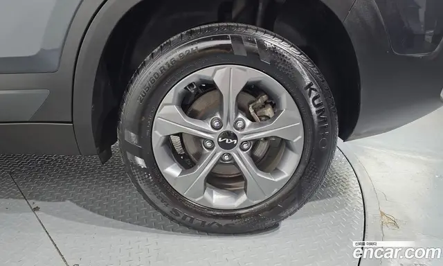 Kia Seltos 2024 2.0 автомат (гидро), миниатюра 7