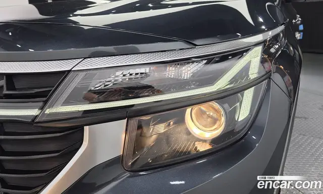 Kia Seltos 2024 2.0 автомат (гидро), миниатюра 8