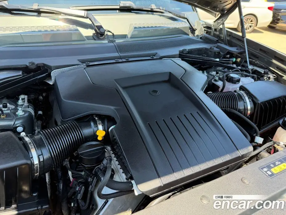 Land Rover Defender 2025 4.4 автомат (гидро), фото 16
