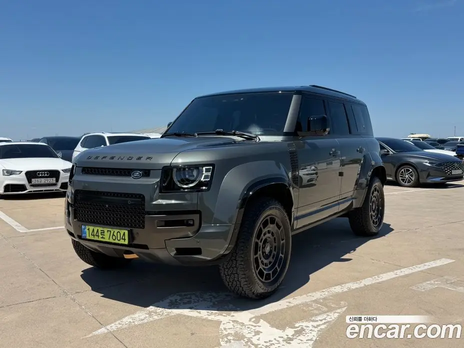 Land Rover Defender 2025 4.4 автомат (гидро), фото 3
