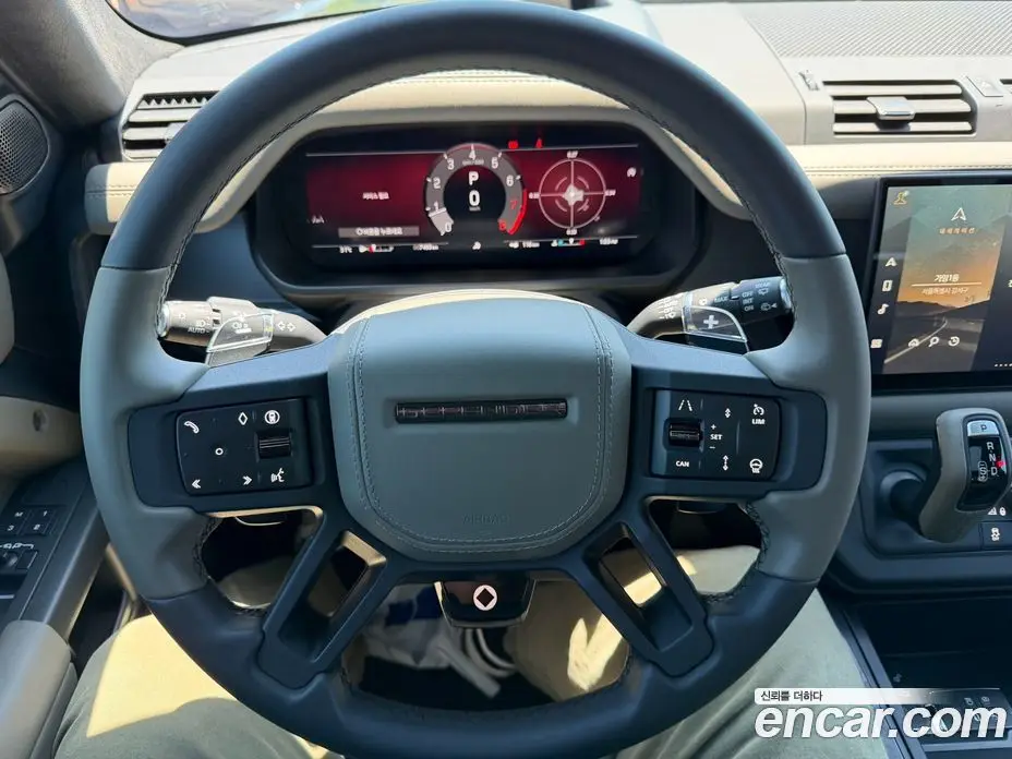 Land Rover Defender 2025 4.4 автомат (гидро), фото 7