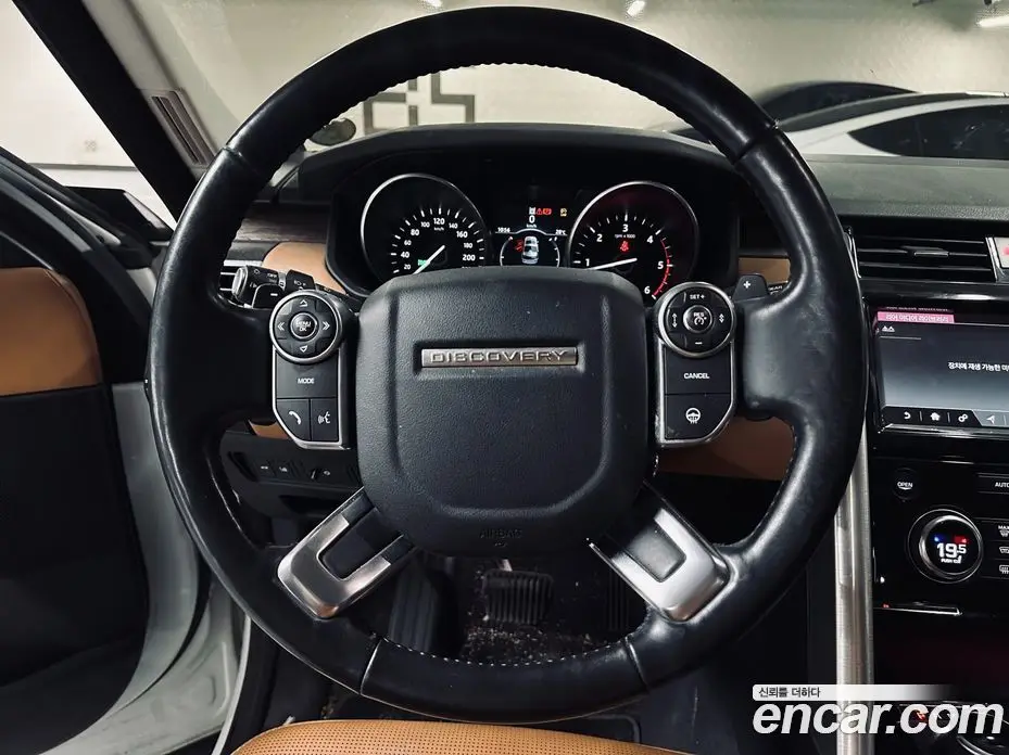 Land Rover Discovery 2017 3.0 автомат (гидро), фото 12 Land Rover Discovery 2017 3.0 автомат (гидро), фото 12