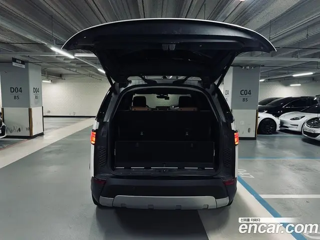 Land Rover Discovery 2017 3.0 автомат (гидро), миниатюра 5 Land Rover Discovery 2017 3.0 автомат (гидро), миниатюра 5