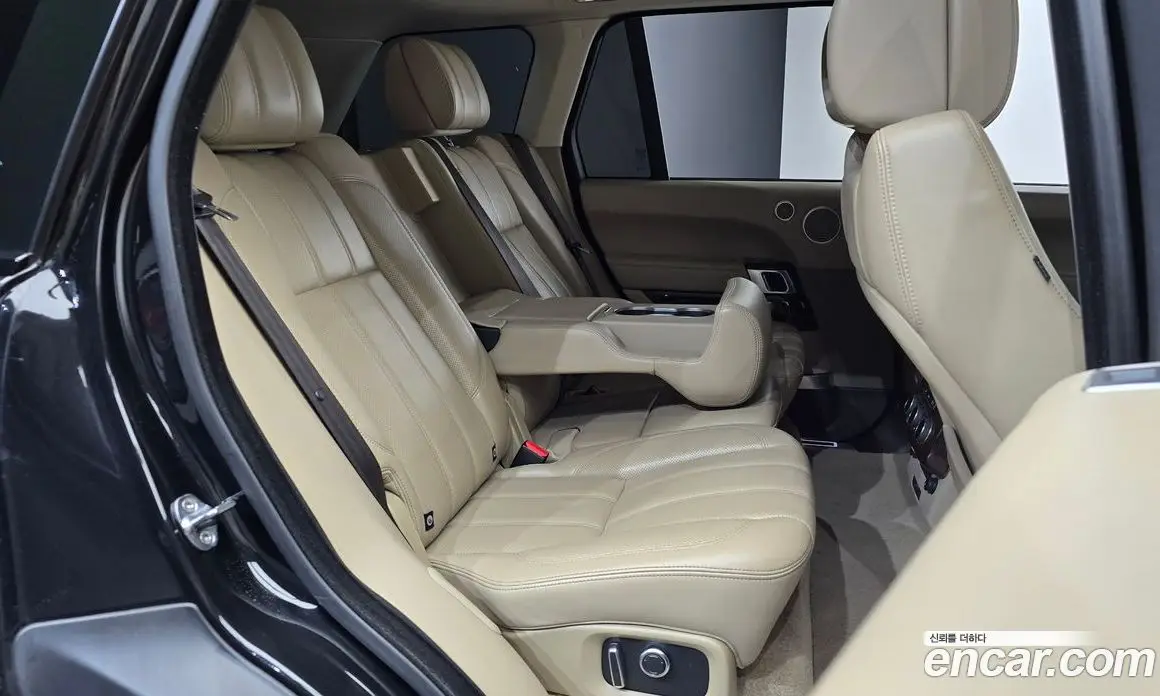Land Rover Range Rover 2016 4.4 автомат (гидро), фото 11