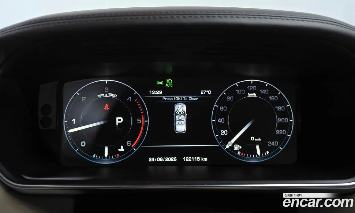 Land Rover Range Rover 2016 4.4 автомат (гидро), фото 8