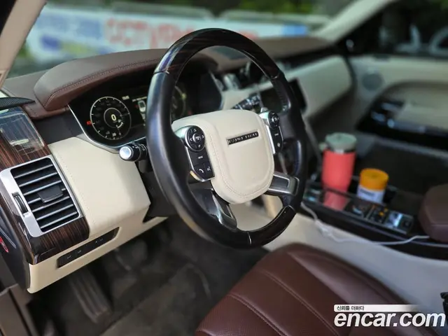 Land Rover Range Rover 2017 4.4 автомат (гидро), миниатюра 6