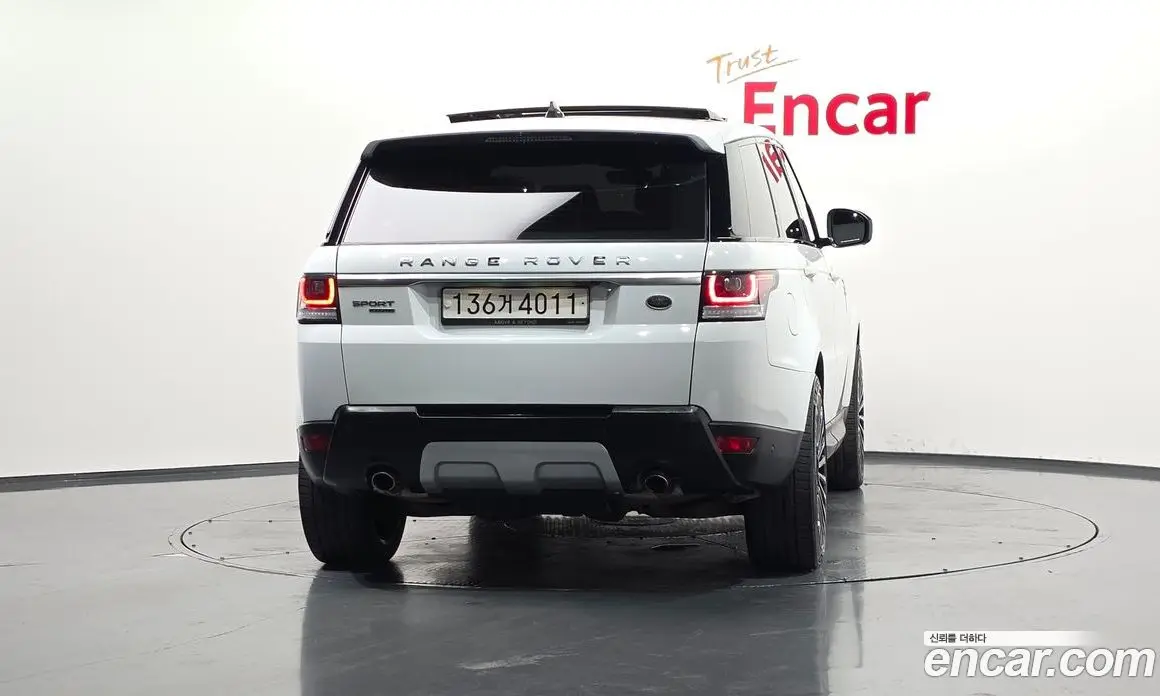 Land Rover Range Rover Sport 2017 3.0 автомат (гидро), фото 4