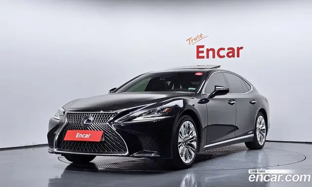 Lexus LS 2018 3.5 автомат (гидро), миниатюра 1 Lexus LS 2018 3.5 автомат (гидро), миниатюра 1