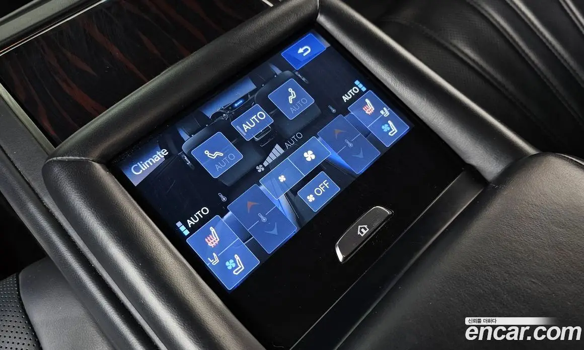 Lexus LS 2018 3.5 автомат (гидро), фото 16 Lexus LS 2018 3.5 автомат (гидро), фото 16