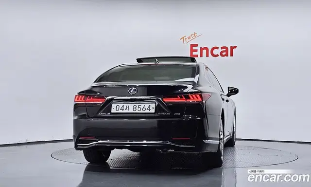 Lexus LS 2018 3.5 автомат (гидро), миниатюра 4 Lexus LS 2018 3.5 автомат (гидро), миниатюра 4