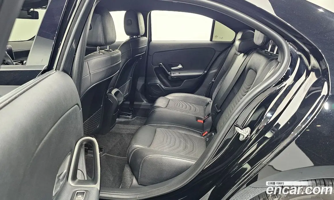Mercedes-Benz A-Class 2020 2.0 автомат (гидро), фото 17