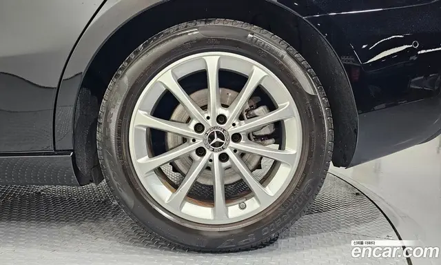 Mercedes-Benz A-Class 2020 2.0 автомат (гидро), миниатюра 7