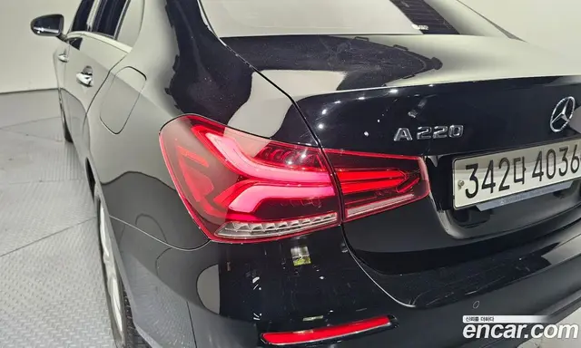 Mercedes-Benz A-Class 2020 2.0 автомат (гидро), миниатюра 9