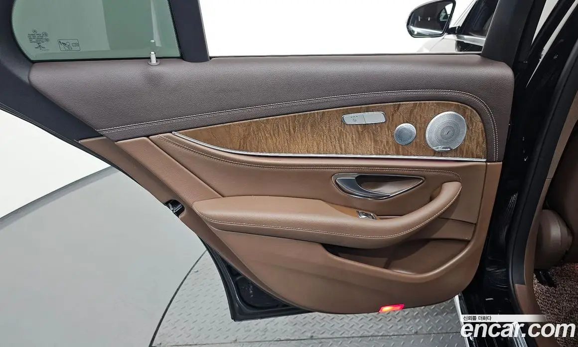 Mercedes-Benz E-Class 2019 2.0 автомат (гидро), фото 15