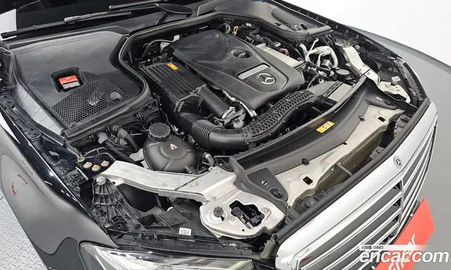 Mercedes-Benz E-Class 2019 2.0 автомат (гидро), миниатюра 6