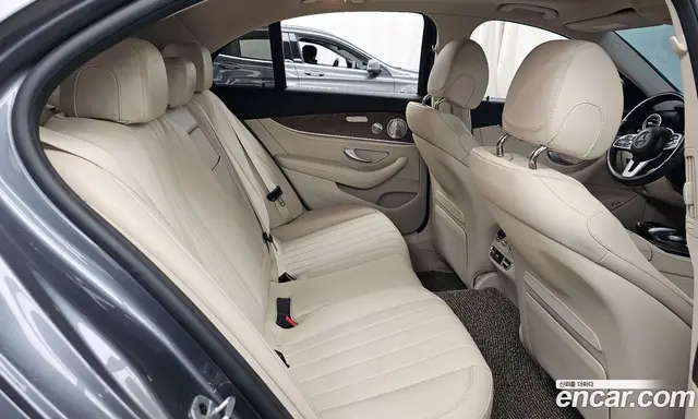 Mercedes-Benz E-Class 2020 2.0 автомат (гидро), миниатюра 12