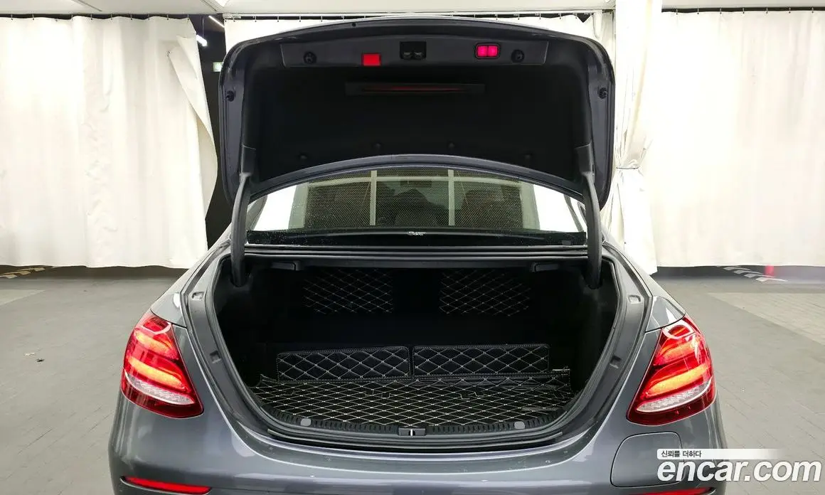 Mercedes-Benz E-Class 2020 2.0 автомат (гидро), фото 20