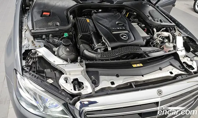 Mercedes-Benz E-Class 2020 2.0 автомат (гидро), миниатюра 6