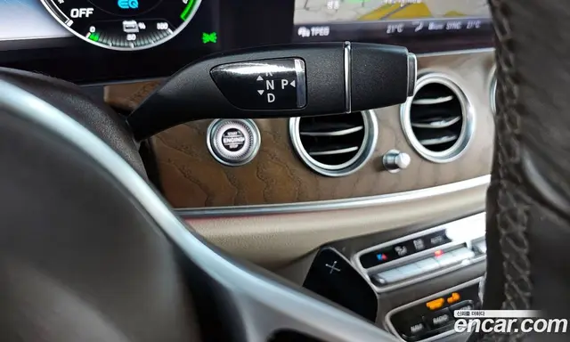 Mercedes-Benz E-Class 2020 2.0 автомат (гидро), миниатюра 9