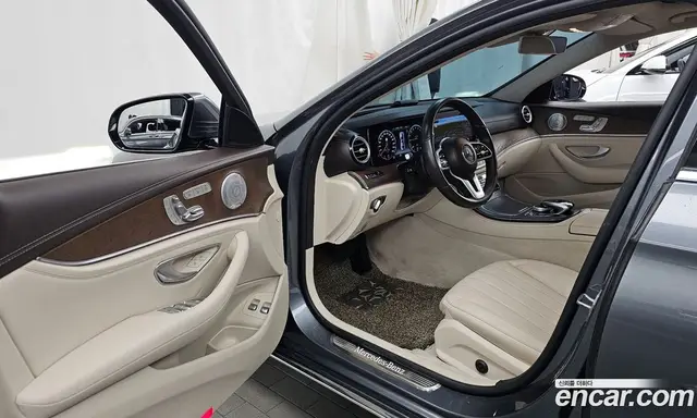 Mercedes-Benz E-Class 2020 2.0 автомат (гидро), миниатюра 10
