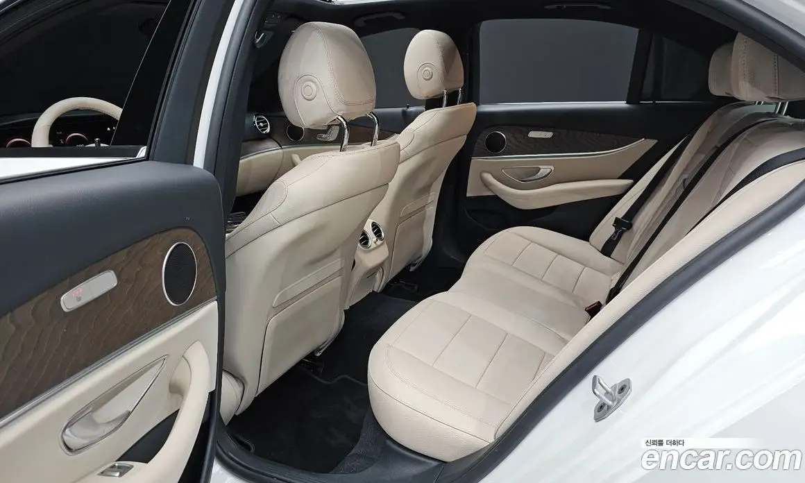 Mercedes-Benz E-Class 2021 2.0 автомат (гидро), фото 11