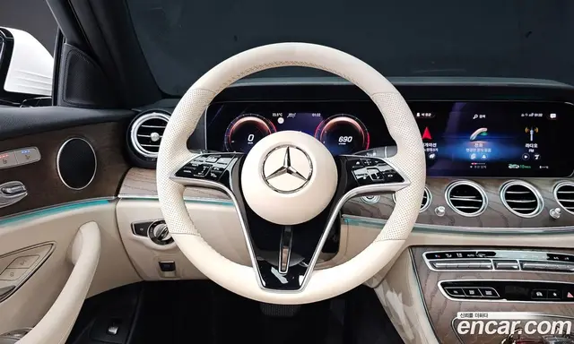 Mercedes-Benz E-Class 2021 2.0 автомат (гидро), миниатюра 12