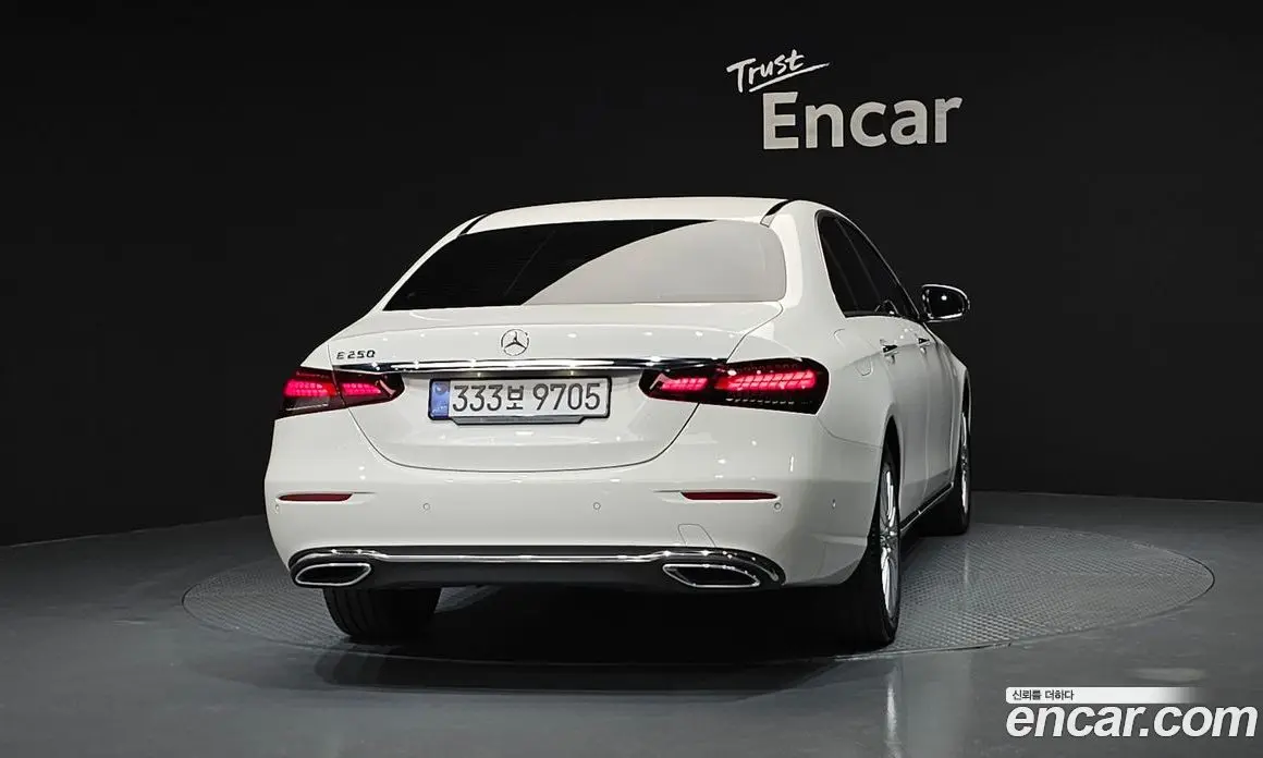 Mercedes-Benz E-Class 2021 2.0 автомат (гидро), фото 4