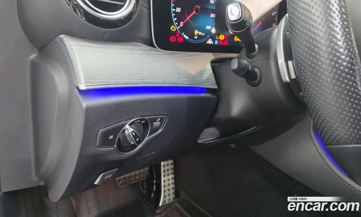 Mercedes-Benz E-Class 2021 2.0 автомат (гидро), фото 27