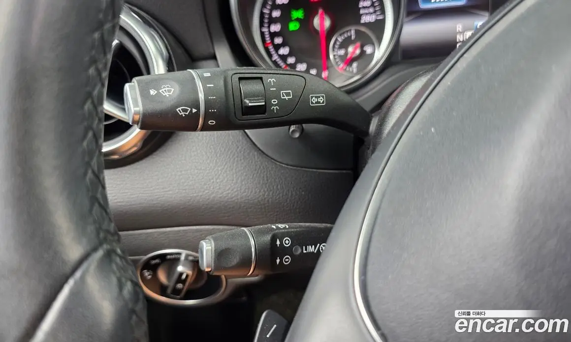 Mercedes-Benz GLA-Class 2017 2.0 автомат (гидро), фото 28