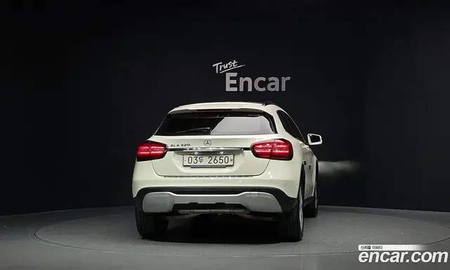 Mercedes-Benz GLA-Class 2017 2.0 автомат (гидро), миниатюра 4
