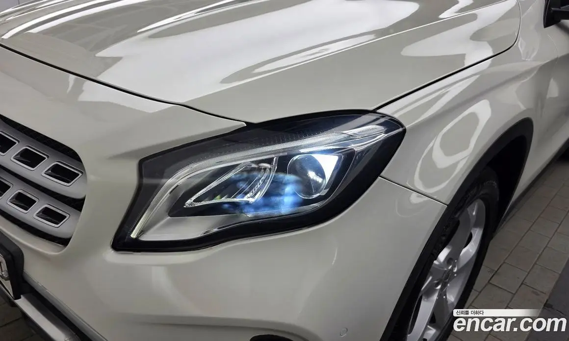 Mercedes-Benz GLA-Class 2017 2.0 автомат (гидро), фото 8