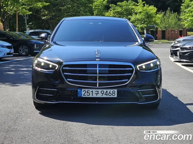 Mercedes-Benz S-Class 2022 2.9 автомат (гидро), миниатюра 2