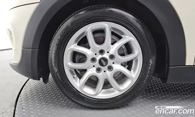 Mini Cooper 2014 1.5 автомат (гидро), миниатюра 5