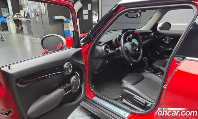 Mini Cooper 2017 1.5 автомат (гидро), миниатюра 10